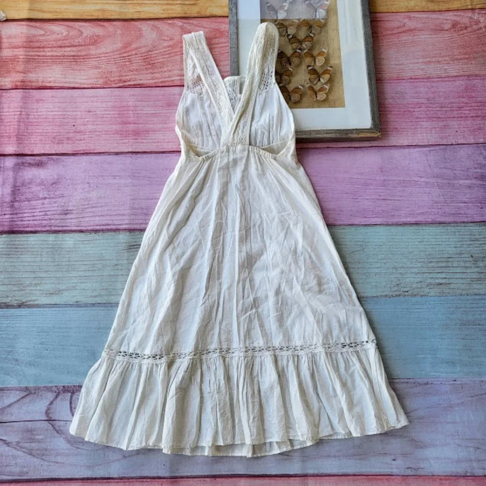 Urban Outfitters‎ White Antoinette Open Back Lace Trim RUffle Hem Midi Dress XS